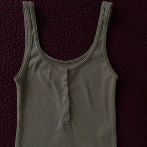 XS OLIVE ABERCROMBIE TANK TOP